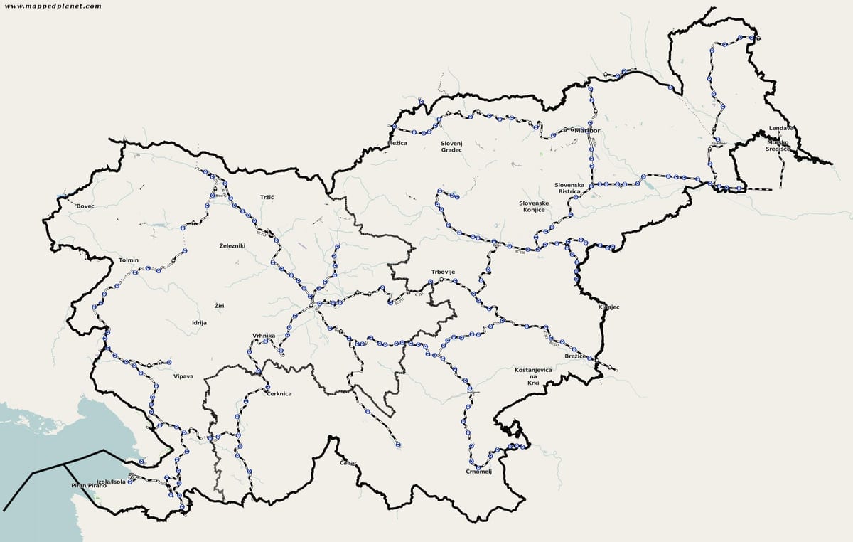 Vlak Sloveniji karti